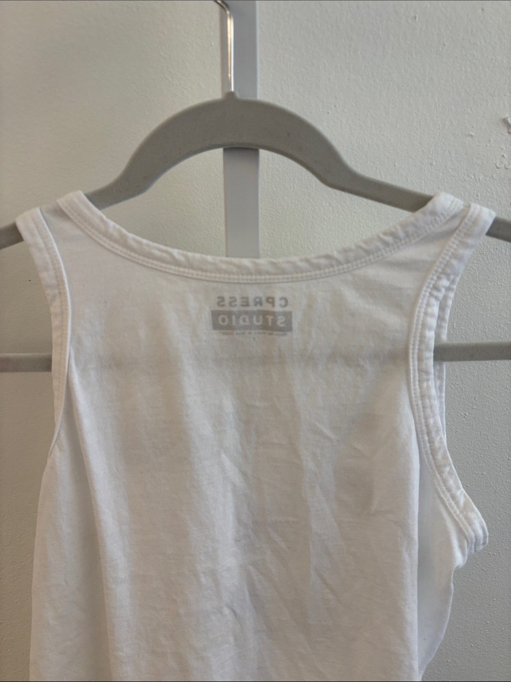 CPress Studio “He Loves Me He Loves Me Not” Brody Tank White Graphic Top LARGE - Picture 6 of 8